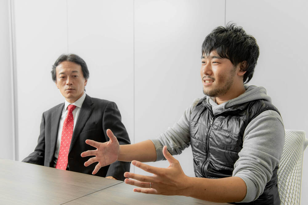プロデューサー 有川久志と、シニアプランナー 中根将史